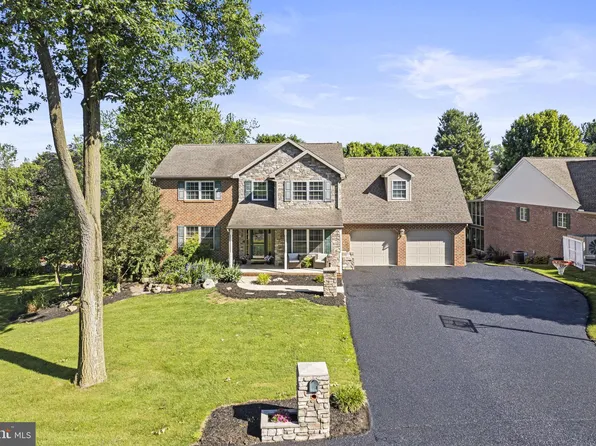 1449 Spring Side Dr E #E, Chambersburg, PA 17202