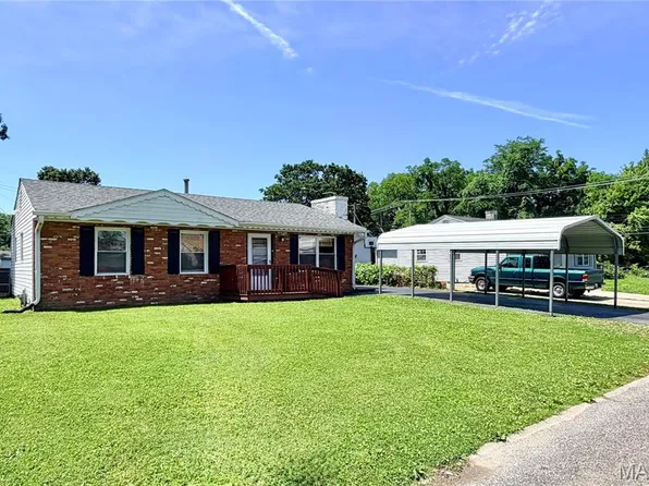 2404 Meadowlane Dr, Granite City, IL 62040