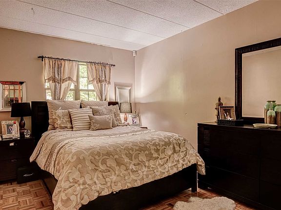 4th image of 65-07 242nd St #4B