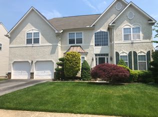 3 Blackbird Ct, Newark, DE 19702