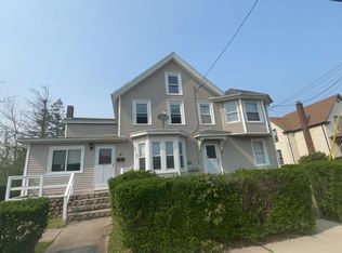 56 Cross St #1R, Westerly, RI 02891