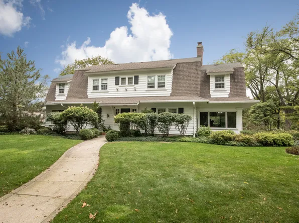 7500 Augusta St, River Forest, IL 60305