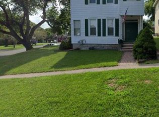 520 Plymouth Dr #1, Syracuse, NY 13206