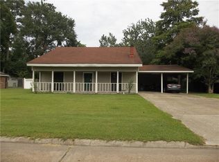 142 E End Ave, Sulphur, LA 70663