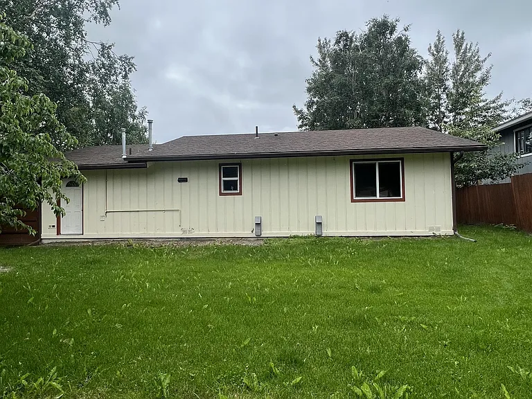 617 W Fern Ave — Photo 10