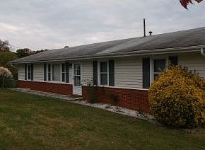 2nd image of 400 Gallup Ave