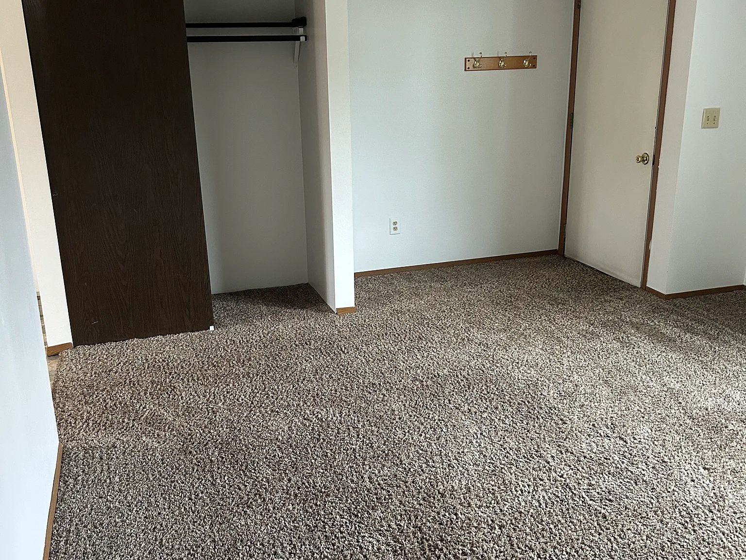 415 S 3rd Ave — Photo 4