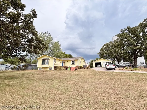 406 Highway 10 NE, Hackett, AR 72937
