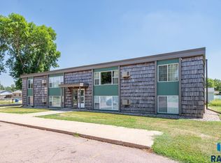 3505 S Hawthorne Ave, Sioux Falls, SD 57105