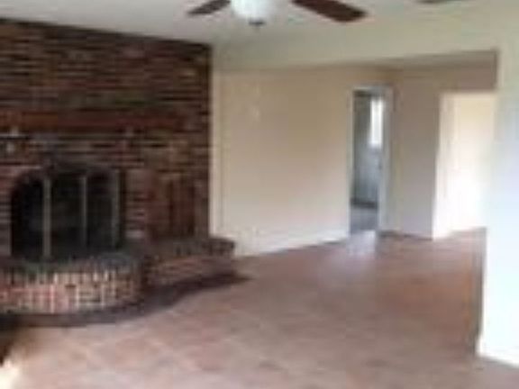 4th image of 3545 Pandora Ave #0