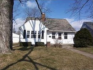 2nd image of 1333 Belmont Ave