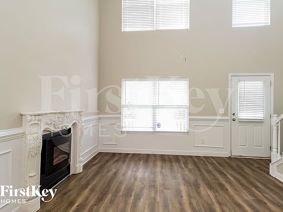 3rd image of 1427 Long Paw Ln