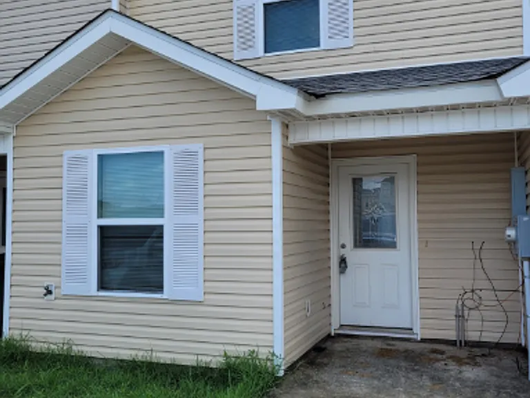 1602 Dehart Dr — Photo 1