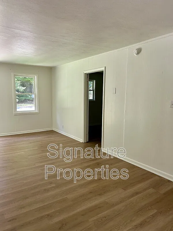 1 bed, 1.0 bath, $750 — Photo 4