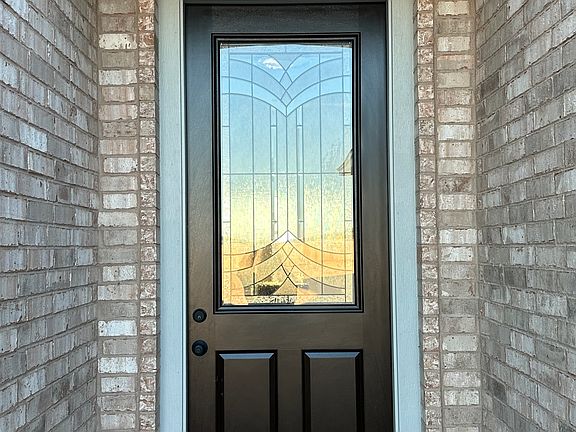 2nd image of 6009 Vista Del Sol