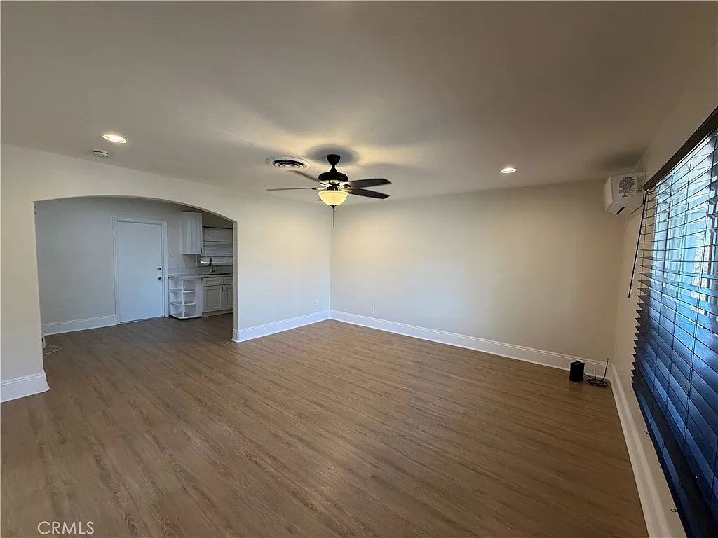 2 bed, 825 sqft, $2,800 — Photo 4