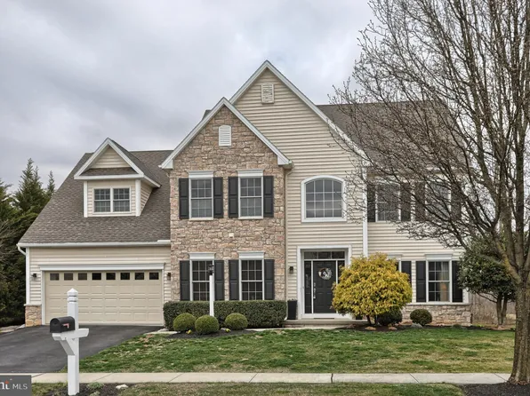 910 Espenshade Ct, Hummelstown, PA 17036