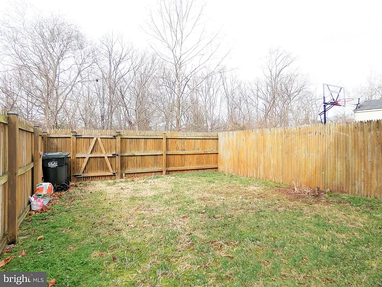 4128 Hamlin Ct — Photo 61