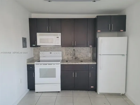 5655 Johnson St #2, Hollywood, FL 33021