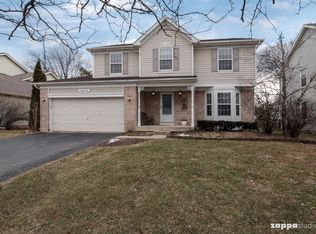 2238 Cheshire Dr, Aurora, IL 60502