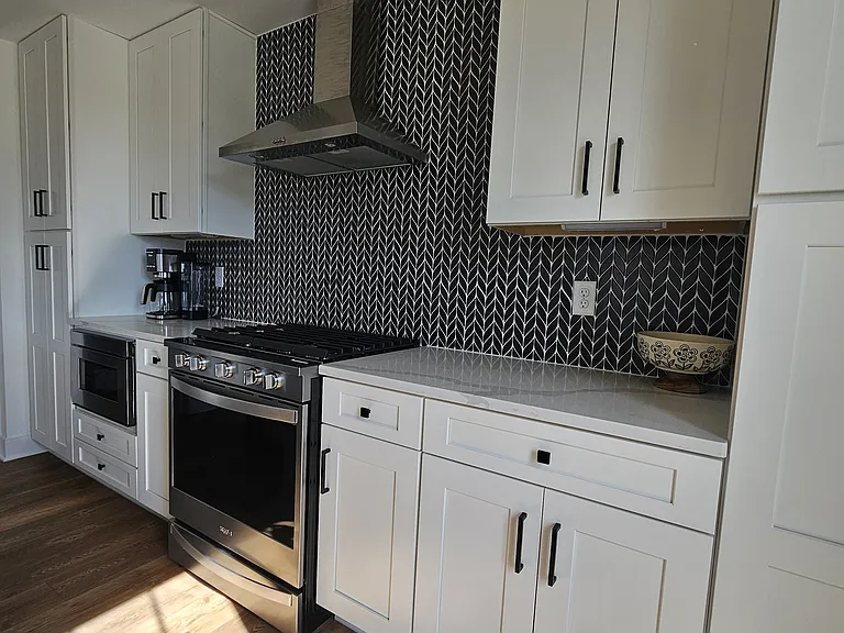 114 Main St — Photo 9