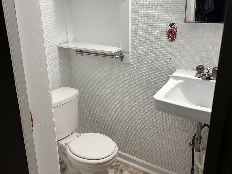 1177 Chapin Ave, photo 7