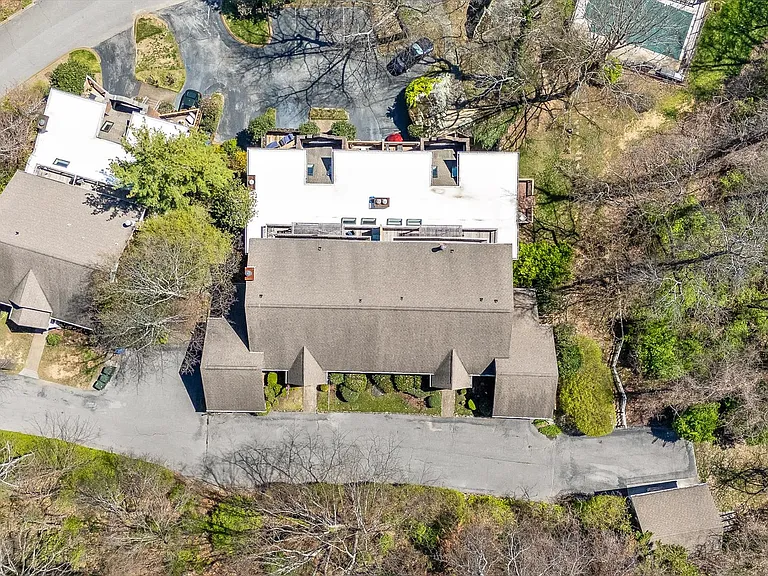 565 Winterview Ln — Photo 45