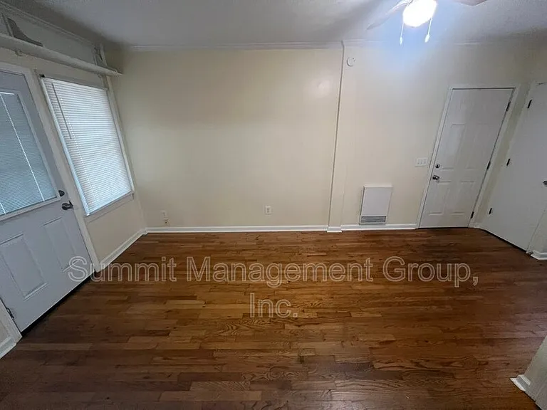 916 Curry Cir SE — Photo 14