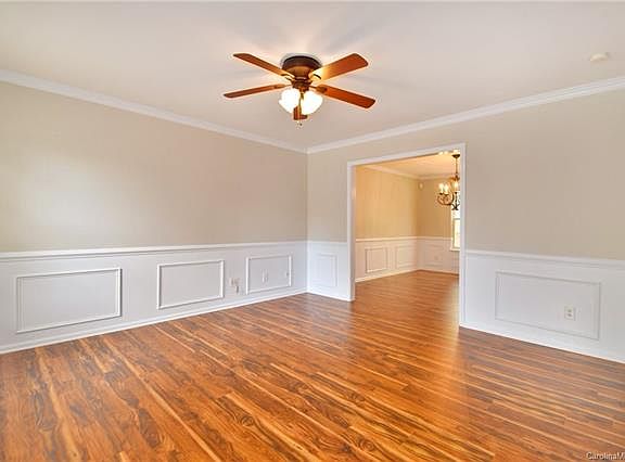 4th image of 144 Meadow Pond Ln