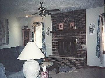3rd image of 4731 Eden Ct