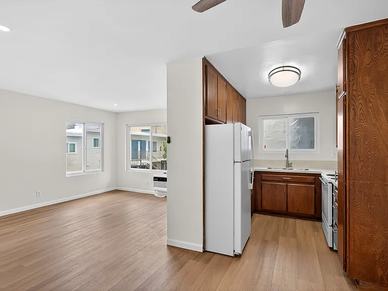 Casa Grande Apartments — Photo 34