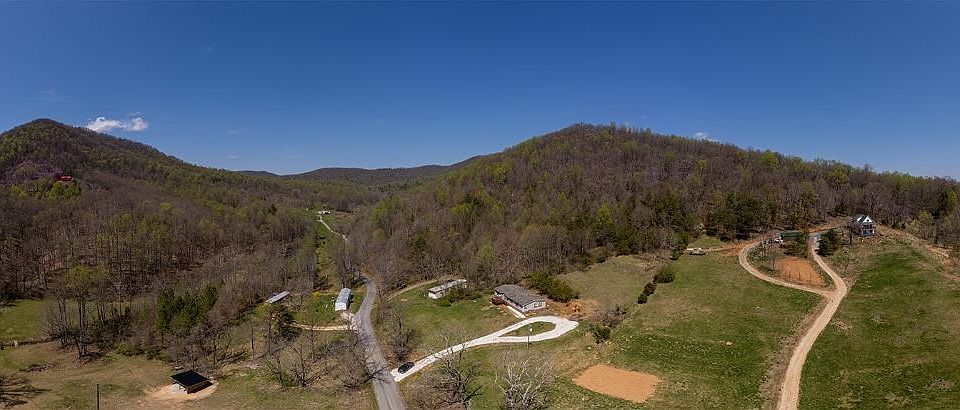 2nd image of 532 Slapp Creek Rd