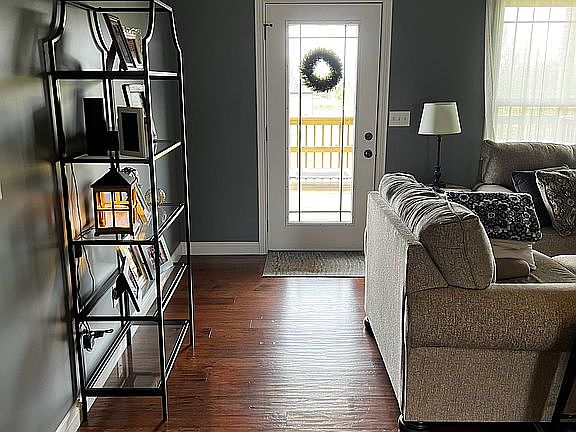 4th image of 117 Millwood Way