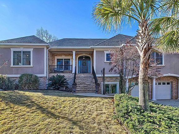 2nd image of 417 Oxenbridge Way