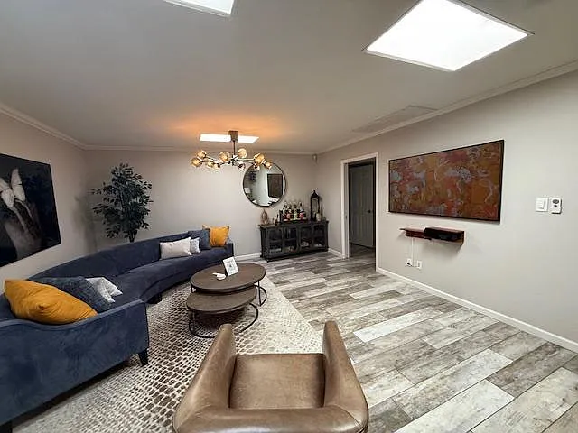 2 bed, 2.0 bath, 1840 sqft, $4,500 — Photo 4