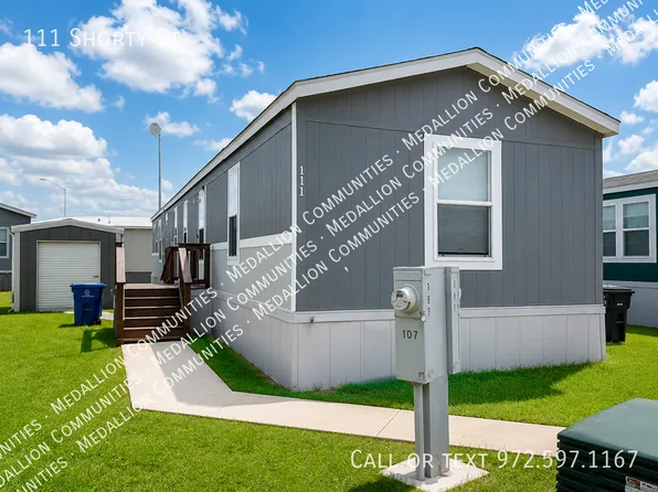 111 Shorty Ct, New Braunfels, TX 78130