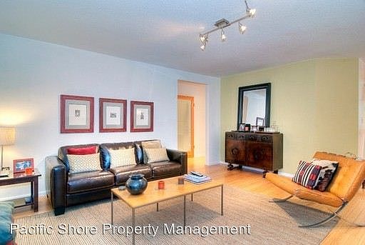2nd image of 2714 Auburn St #102