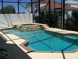 Pool with Hot Tub
