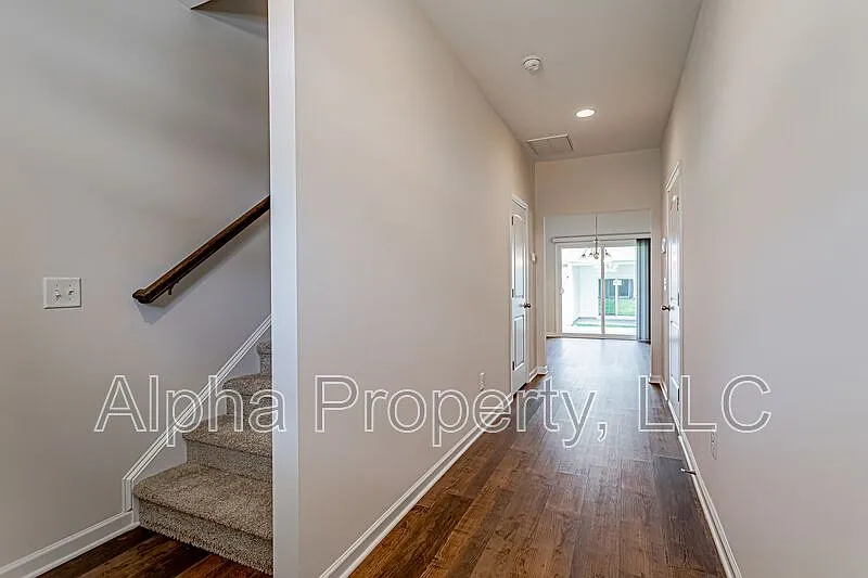 Building Photo - 409 Wards Creek Way