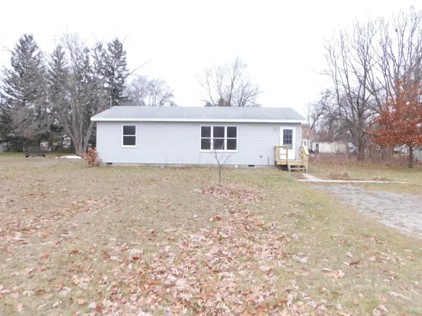 119 E South St, Decatur, MI 49045