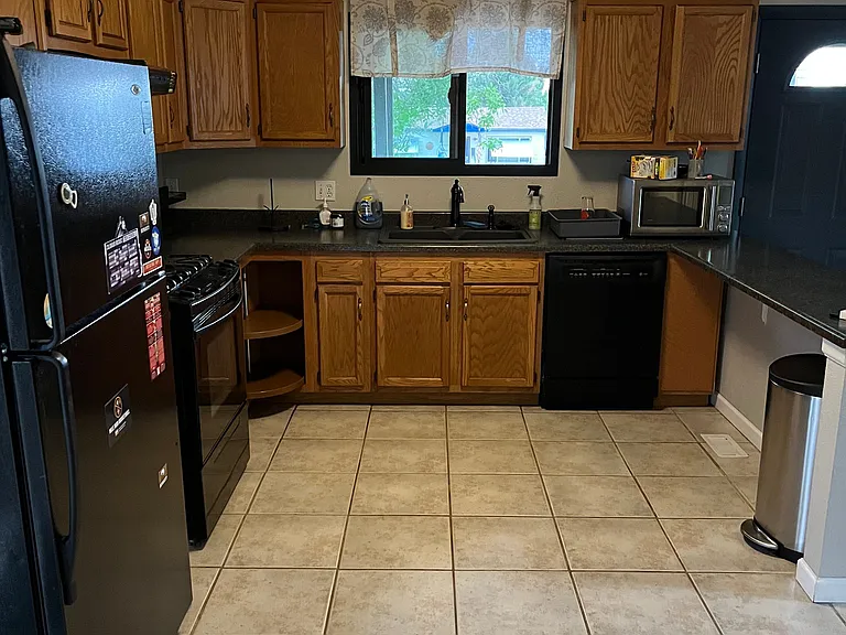 1470 W Alaska Pl — Photo 9