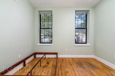 Rented by Rennit Inc.