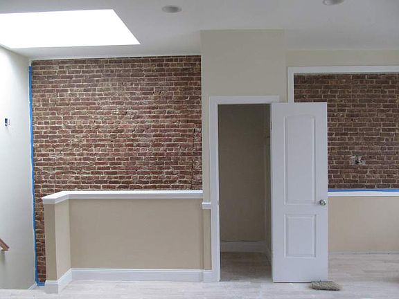 4th image of 10715 164th St
