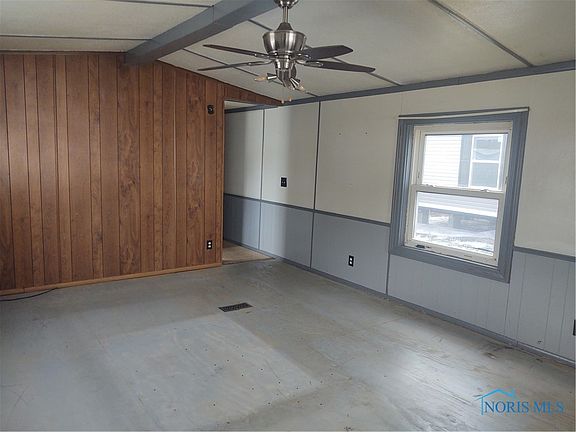 4th image of 813 W Skyeview Dr