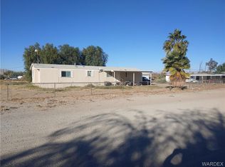 10585 S Queens Rd, Mohave Valley, AZ 86440