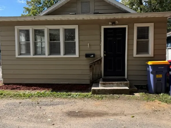 1711 Cusick Pl NW, Grand Rapids, MI 49505