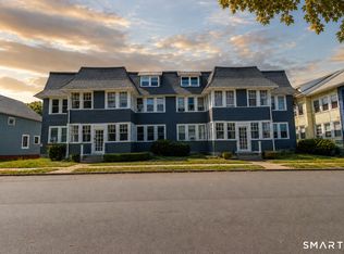 82 Maple Ave, New London, CT 06320