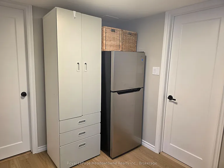 43 Dills Cres #BASEMENT — Photo 7