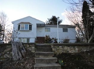 178 Lothrop St, Beverly, MA 01915