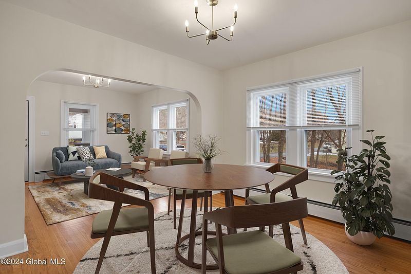 5th image of 8 Billings Avenue